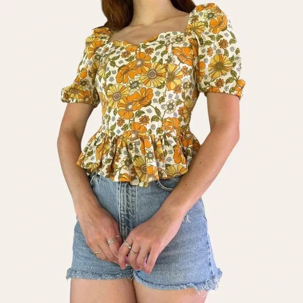 Floral Puff Sleeve Crop Top - Picture 2 of 6